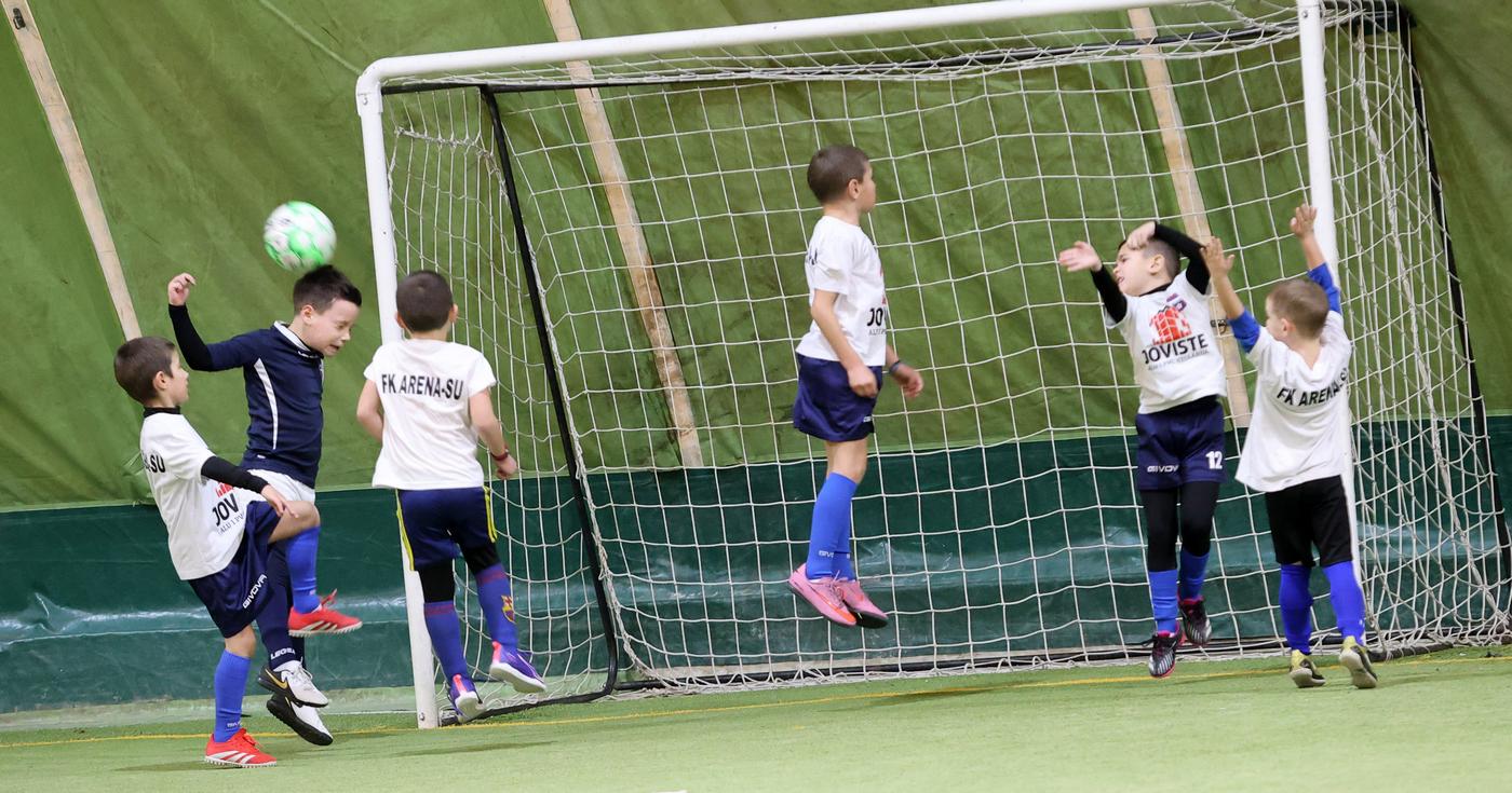 1613_3.jpg 1613_3.jpg