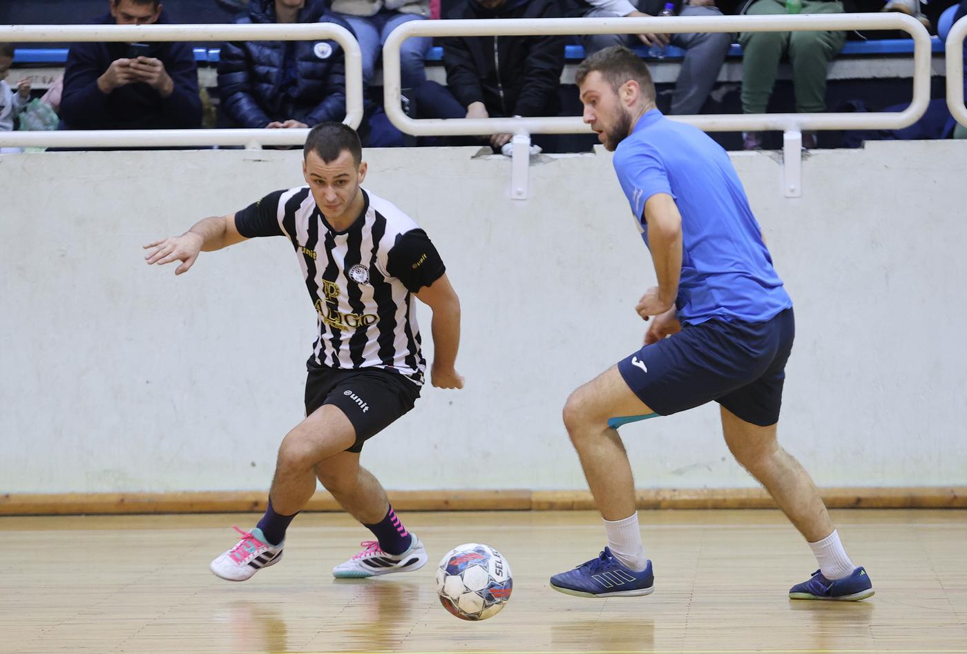 1617_2.jpg 1617_2.jpg