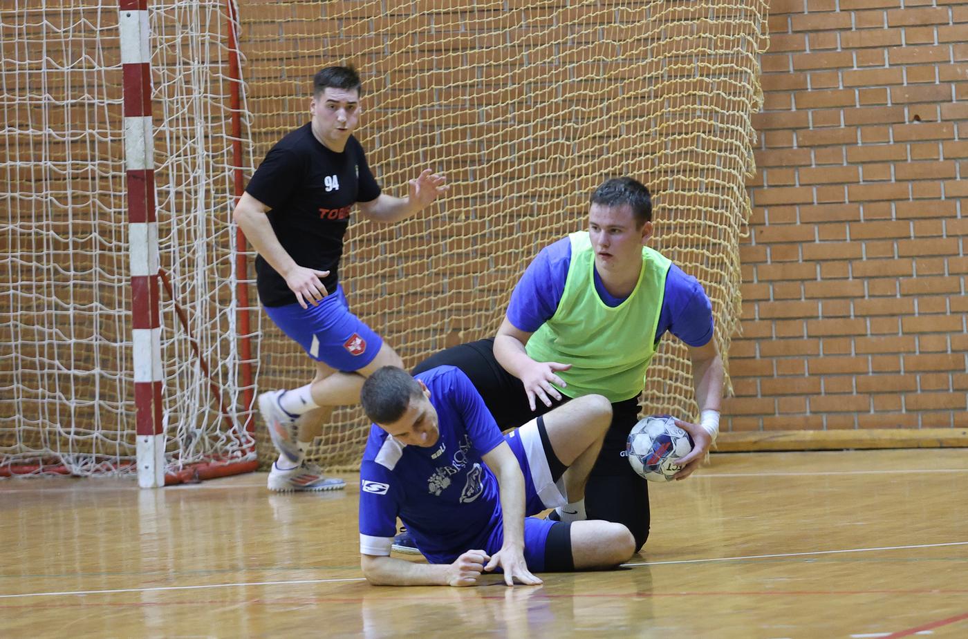 1620_3.jpg 1620_3.jpg